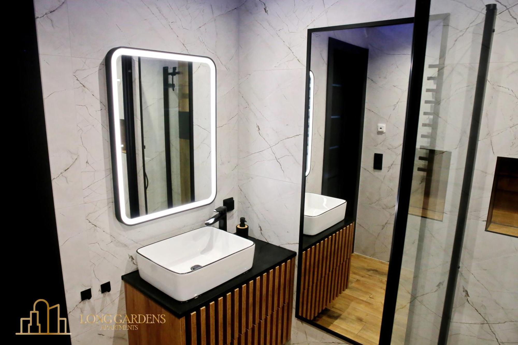 Long Gardens Premium Old Town Apartament