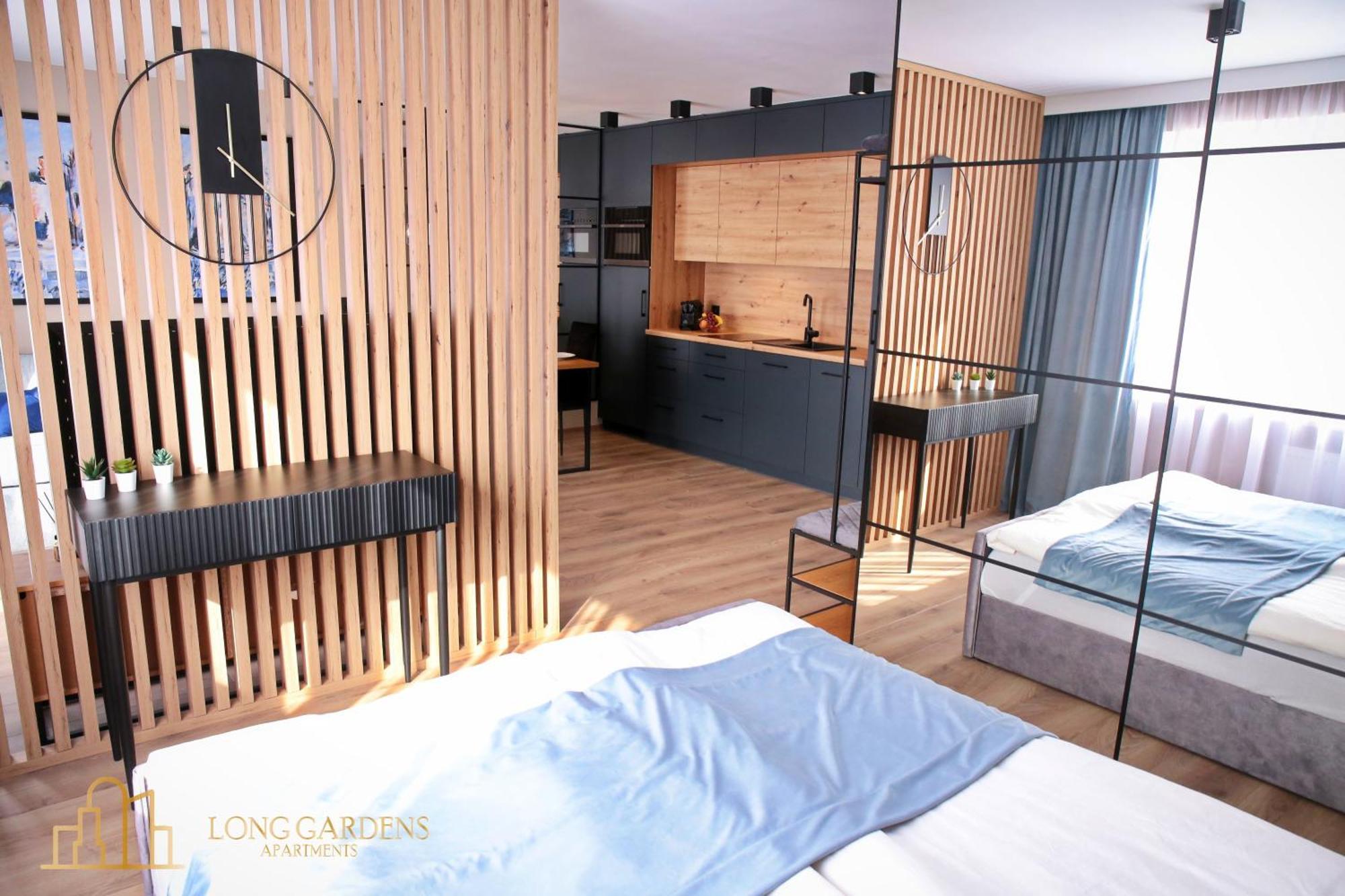 Long Gardens Premium Old Town Apartament *