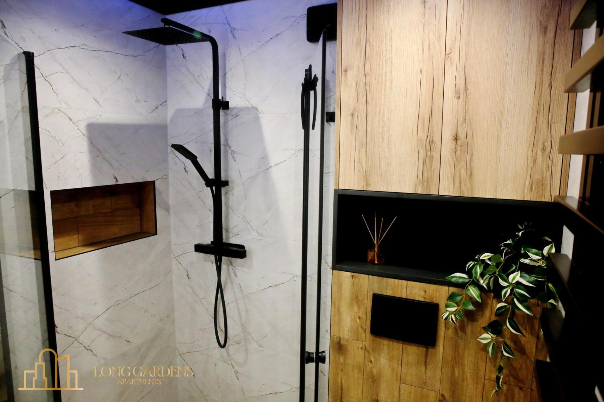 Long Gardens Premium Old Town Apartament *