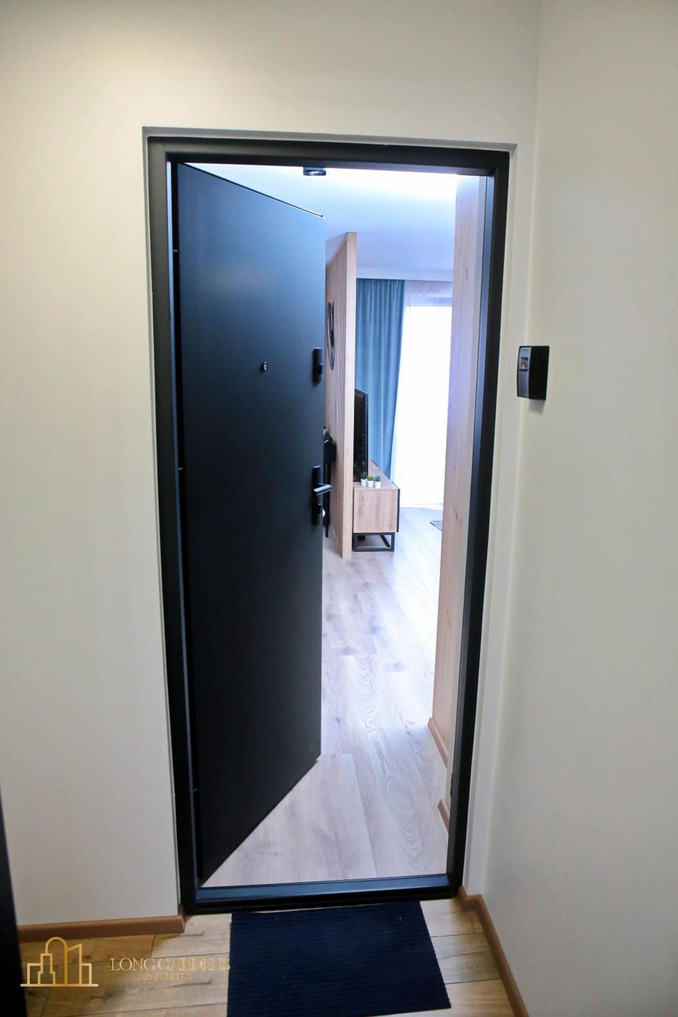 Long Gardens Premium Old Town Apartament *